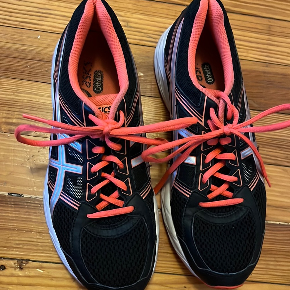 ASICS women’s Ortholite running sneakers